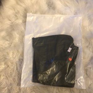 Pearl Box Green high waist scrunch butt leggings